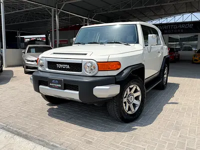 Toyota FJ Cruiser GXR | GCC Specs | Original Paint | under Warranty |