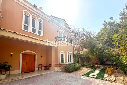 Huge Corner Plot | Pool | Mid-November Move-In