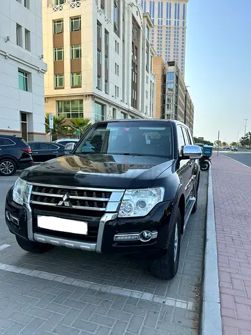 2015 Mitsubishi Pajero GLS Medium Line GCC Specs