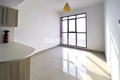 Un Furnished | Kitchen Appliances| Pool and Gym