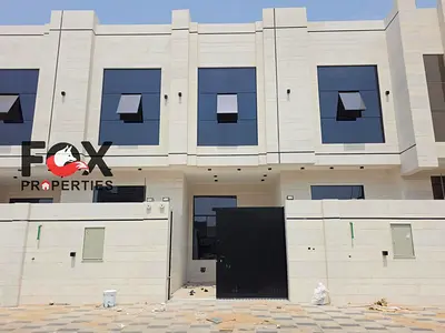 Townhouse for rent in Al Helio 4 master bedrooms Ground floor, first floor, and roof Price: 90,000 (negotiable)