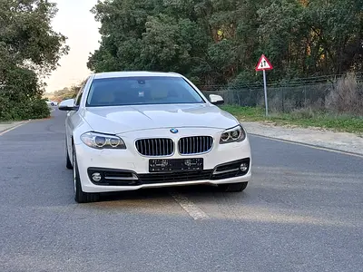 2015 BMW 5-Series 520i GCC Specs in Excellent Condition