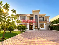 5 bedroom villa with maid Private garden Bigger plot