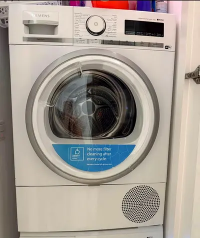 Brand Siemens iQ700 Dryer 9 kg WiFi Smart Technology