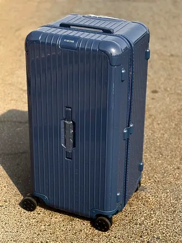 Rimowa trunk plus