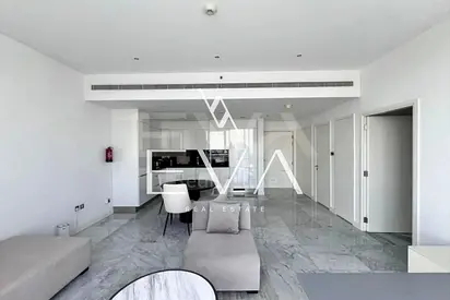 FULLY FURNISHED | PRIME LOCATION | VACANT