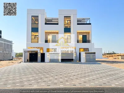 Own a 5-master-bedroom villa | Directly behind the park and facing the amenities | Competitive pric