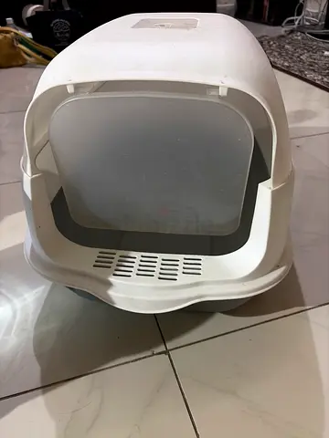 closed cat litter box for sale