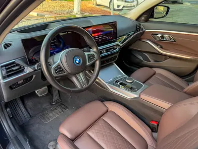 صورة 8 لـ 2023 BMW I3