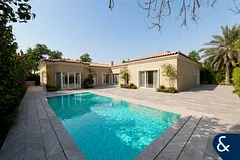 Upgraded | Naturally Bright | Private Pool