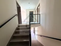 3 bed /ready to move / new/corner