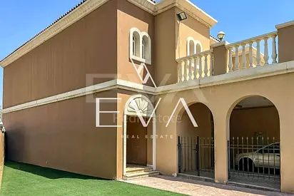 CORNER AND END TOWNHOUSE | 3BR | VACANT