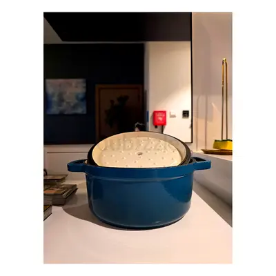 Le Creuset Cast-Iron Dutch Oven