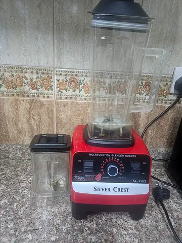 Silver Crest countertop blender with spare jar - good working condition