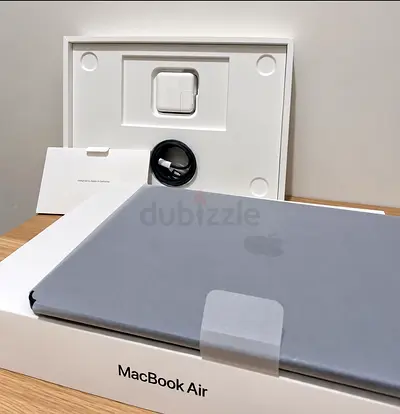 MacBook Air M5 13” Midnight – 100% Battery Health, Like New