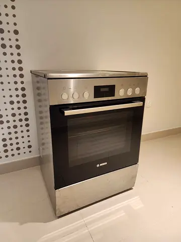 Bosch freestanding electric oven and stovetop - good working condition