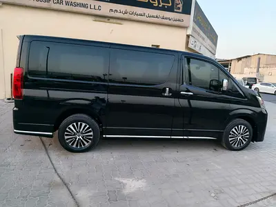 2022 Toyota GRANVIA — миниатюра 13