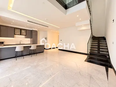 Duplex/Loft | Stunning | Unfurnished