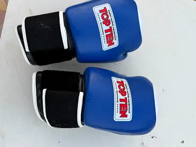 Top Ten boxing gloves - blue, used, with wrist straps