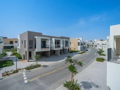 Single Row | Spacious and Bright | Near Wadi Park