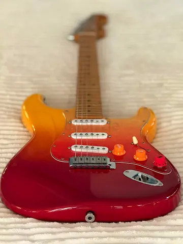 FENDER PLAYER PLUS STRATOCASTER — TEQUILA SUNRISE | CUSTOM UPGRADED