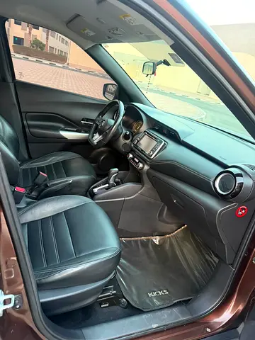 2017 Nissan KICKS 照片 12