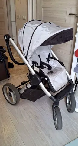 Mutsy EVO silver color for 250 aed