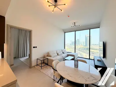 Best Layout | Mid-Floor | Fully-Furnished