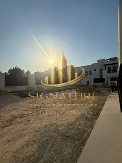 Furnished 5BR Villa | Private Garden | Marina & Street Views