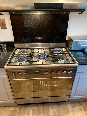 Smeg Italian Dual Fan Top gas oven electric cooking range dual fuel size 90cm