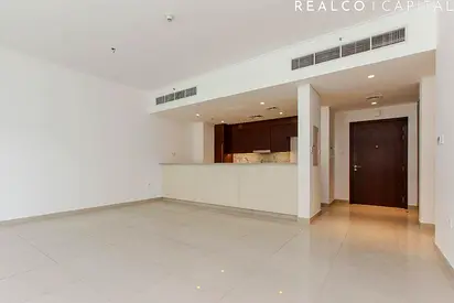 1 Cheque only Spacious 2 BHK | Rent | Modern | Community View