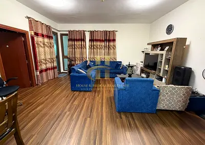 Bright Unit | Spacious Layout | Semi Close Kitchen