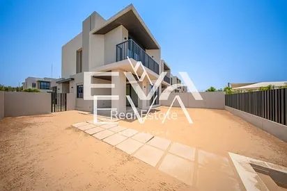 CORNER UNIT | NEAR AMENITIES | VIEWING AVAILABLE