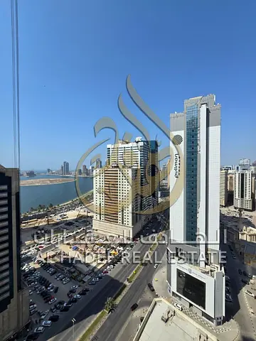 فرصة إيجارية مميزة تجمع بين الموقع الحيوي والراحة المطلقة في واحدة من أكثر مناطق إمارة الشارقة