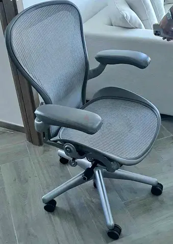Free Delivery- Herman Miller Aeron Ergonomic mesh office chair - good condition like new