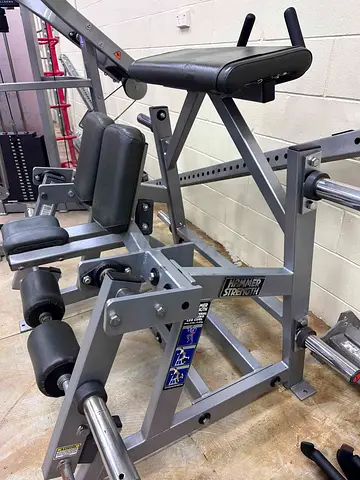 Hammer Strength Iso-Lateral Kneeling Leg Curl
