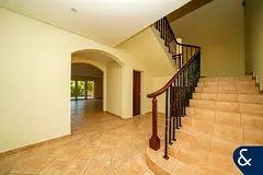 Corner Townhouse | Close to Pool and Park