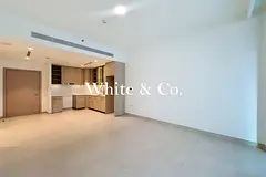 Available Now | Partial Park View | 1 Bed