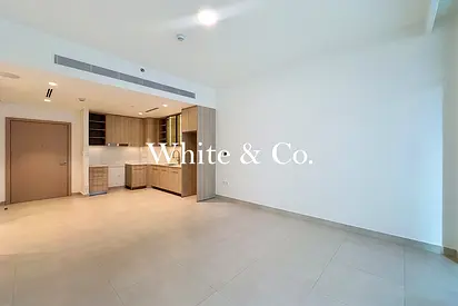 Available Now | Partial Park View | 1 Bed