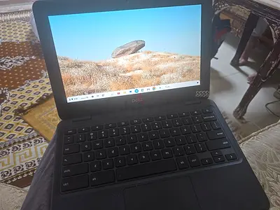 Dell Chromebook 11 - Lightweight Laptop in Good Working Condition