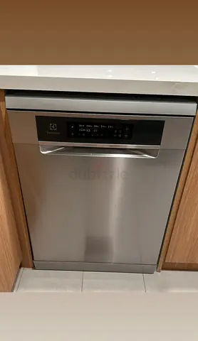 Electrolux Freestanding Dishwasher, 15 Place Settings, 8 Programs, Inverter Motor, Fully Automatic a