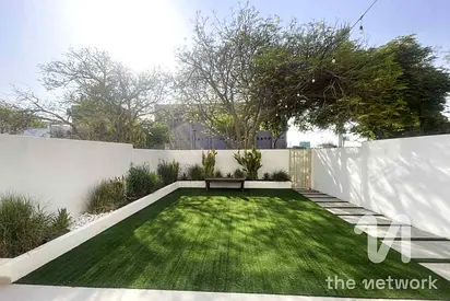 Fully Renovated | Opposite DBS | Maid's Room