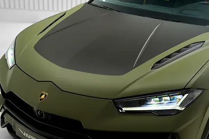 2024 Lamborghini URUS photo 8