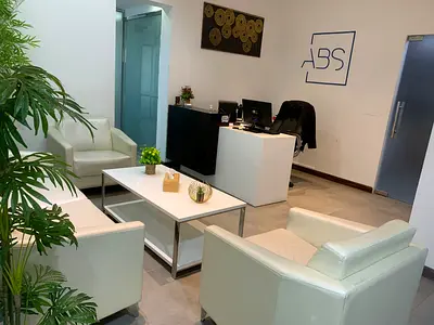Top Happenes Business Center