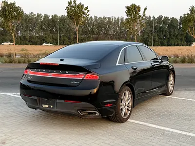 صورة 6 لـ 2016 Lincoln MKZ
