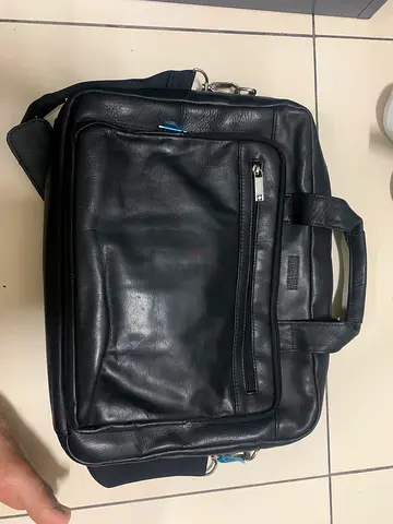 Black leather laptop briefcase with shoulder strap - good condition