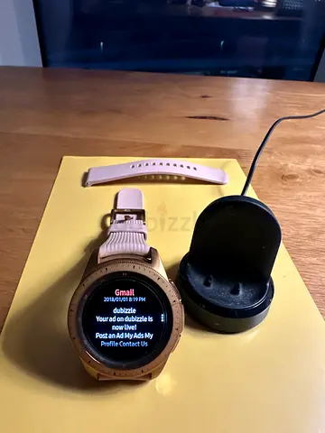 Samsung Galaxy Watch 42mm Rose Gold – Charger + Extra Strap