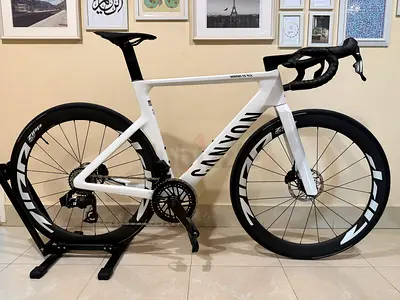 2027 Canyon Aeroad CF SLX 8