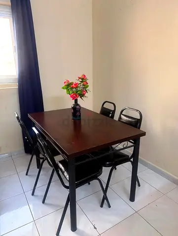 Dining Table with 4 chairs