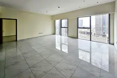 Skyline View | Mid Floor | Unfurnished